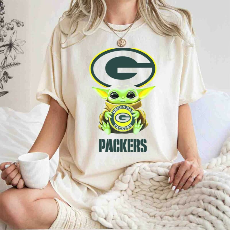 star wars baby yoda holding green bay packers packers t shirt t shirt 1 1